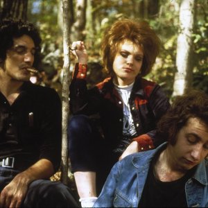 L'ultima casa a sinistra: una scena con David Hess, Jeramie Rain e Marc Sheffler