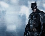 Batman v Superman: Ben Affleck fa le flessioni in costume in una clip