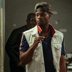 Coffee & Kareem: Andrew Bachelor in una scena del film