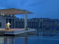 Papa Francesco: le immagini della Benedizione evocano Paolo Sorrentino