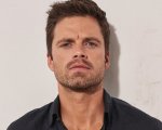 Coronavirus: Sebastian Stan insulta chi va ancora in spiaggia nonostante la quarantena