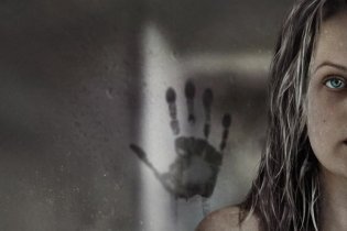 L'Uomo Invisibile: la videorecensione - Un grande horror che piacerebbe ad Alfred Hitchcock