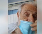 Amedeo Minghi, in lacrime, saluta i fan dall'ospedale: 'Sapervi accanto è molto importante'  (video)