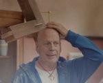 Bruce Willis 'interpreta' Doraemon in un folle spot giapponese (VIDEO)