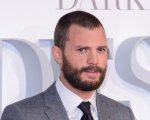 Jamie Dornan torna su Instagram con una foto sexy...e in 50 sfumature di blu