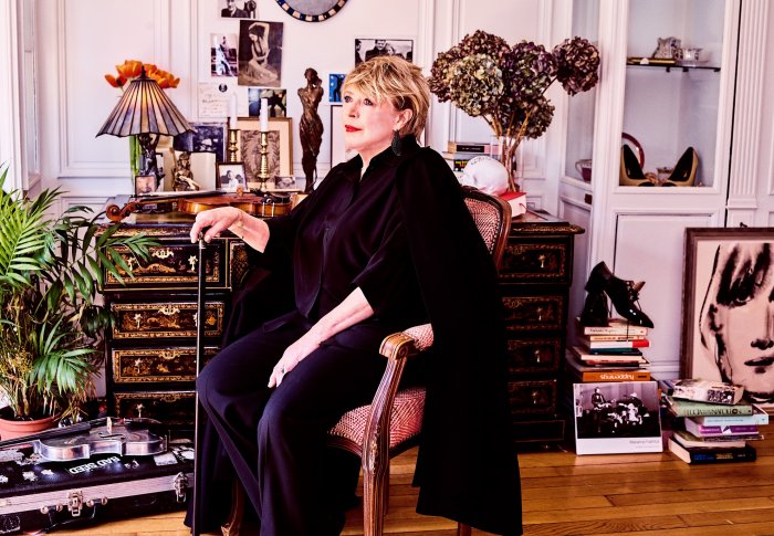 Coronavirus, Marianne Faithfull ricoverata a Londra
