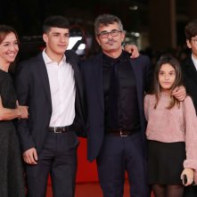 Paolo Genovese e suo figlio Pietro Genovese (al centro)  sul red carpet di Roma 2017
