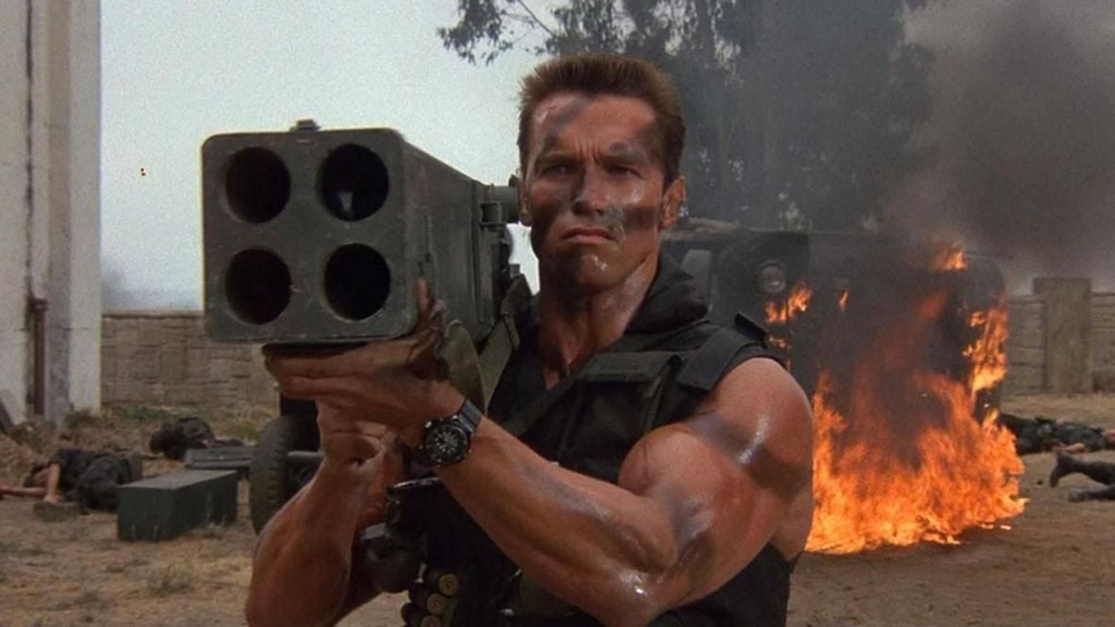 Commando, il finale del film con Arnold Schwarzenegger rovinato 'per colpa di Sylvester Stallone'
