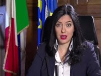 Sabina Guzzanti e Lucia Azzolina, botta e risposta: 'La ministra mi imita', 'Tu sei inimitabile'