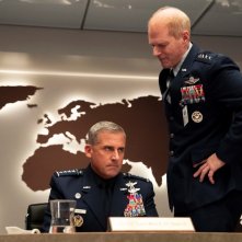Space Force: Steve Carell in un momento della serie