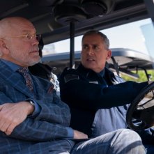 Space Force: John Malkovich e Steve Carell in una foto della serie
