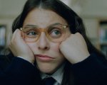 How To Build a Girl: il trailer del film con Beanie Feldstein