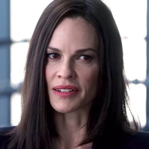 The Hunt: Hilary Swank in una scena del film