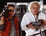Ritorno al Futuro: i fan creano un remake con 300 persone in nove paesi diversi (VIDEO)