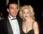 Pedro Almodovar e quella cena con Madonna e Antonio Banderas: 'Gli chiese: 'Ti piace farti picchiare?'