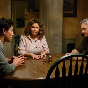 Cosa mi lasci di te: Gary Sinise, Shania Twain, K.J. Apa in una scena del film