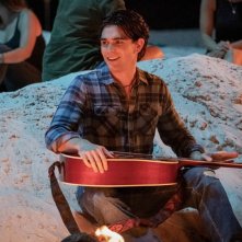 Cosa mi lasci di te: K.J. Apa in una scena del film