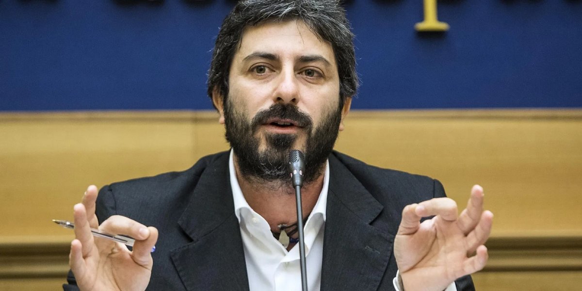 Accordi Disaccordi Roberto Fico Ospite Di Andrea Scanzi Stasera Su Nove
