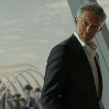 Westworld 3: Vincent Cassel in una scena del sesto episodio