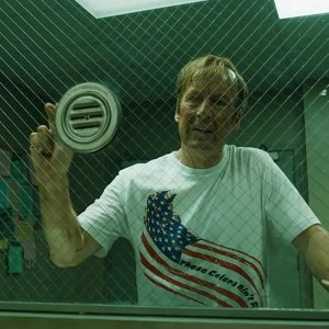 Better Call Saul 5: Bob Odenkirk in una foto di scena