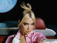 E poi c'è Cattelan 2020: Dua Lipa ospite speciale stasera su Sky Uno