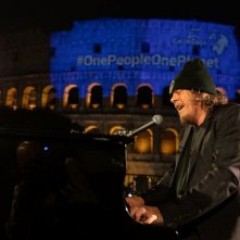 Zucchero in Piazza Colosseo a Roma in occasione del 50° Anniversario della Giornata Mondiale della Terra