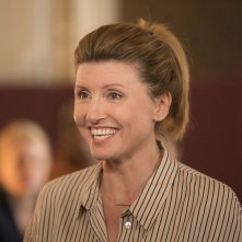La sfida delle mogli: Sharon Horgan durante una scena del film