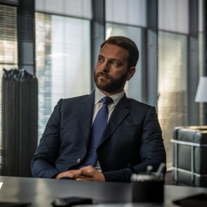 Diavoli: Alessandro Borghi in una scena del quarto episodio