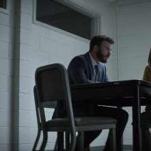 In difesa di Jacob: Chris Evans, Michelle Dockery e Jaeden Martell nel secondo episodio