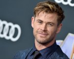 Chris Hemsworth, la sua quarantena selvaggia fa paura: 'Ecco cosa ho trovato nel casco'