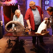 Oggetti di scena: Dan Lanigan in un momento del secondo episodio dedicato a Nightmare Before Christmas