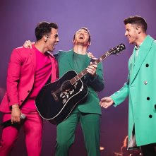 Happiness Continues: A Jonas Brothers Concert Film:  Kevin Jonas, Joe Jonas, Nick Jonas in una scena