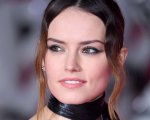 Daisy Ridley star del thriller The Ice Beneath Her