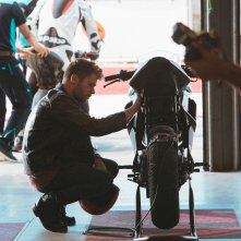 Summertime: Ludovico Tersigni in una scena della serie Netflix