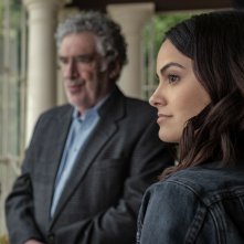 Dangerous Lies: Elliott Gould in una scena del film