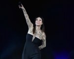 Laura Pausini protagonista di 7 donne AcCanto a te, stasera su Rai3