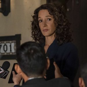 The L Word: Generation Q: Jennifer Beals in una scena della serie