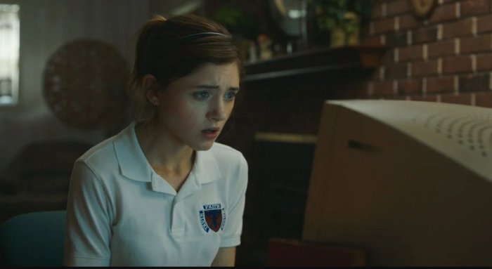 Yes, God, Yes: la star di Stranger Things Natalia Dyer scopre l'autoerotismo nel trailer della commedia sexy