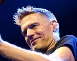 Bryan Adams, rabbia sul Coronavirus e i cinesi: 'Maledetti mangia pipistrelli'
