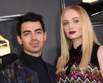 Sophie Turner mostra il pancione nelle nuove foto con Joe Jonas