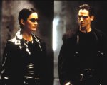 The Matrix 4 ha aggiunto otto settimane di produzione per assicurarsi il ritorno del cast