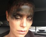 Mad Max: Fury Road, Charlize Theron pubblica foto e video da un set 'intenso'