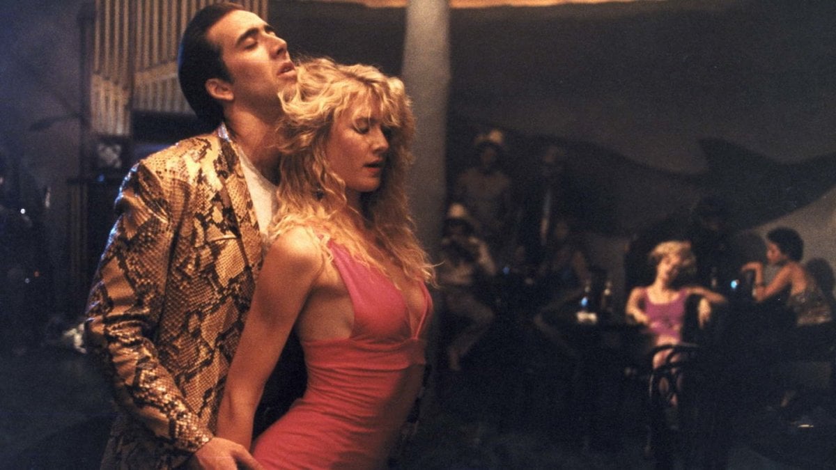 Laura Dern e Nicolas Cage in una scena di Cuore selvaggio