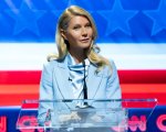 Gwyneth Paltrow deride l'ex marito: l'attrice prende il posto del CEO immortalato dalla kiss cam dei Coldplay
