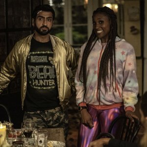 The Lovebirds: una scena del film con Kumail Nanjiani e Issa Rae