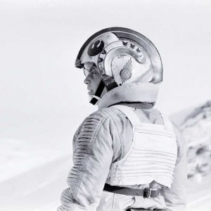 L'impero colpisce ancora: Mark Hamill sul set in costume di scena