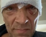 Vincent Cassel: incidente in moto per l'attore, che rassicura i fan con una battuta