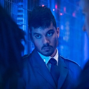 Snowpiercer: Sam Otto in una scena della serie