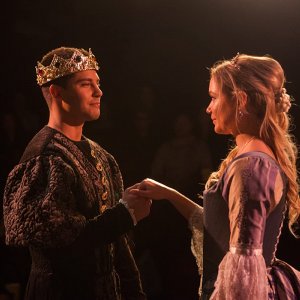 Once Upon A Date - E vissero felici e contenti: Katrina Bowden e Dean Geyer in una scena del film