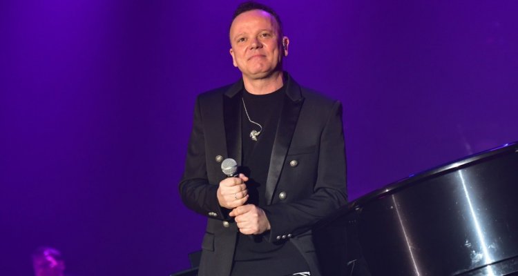 Gigi D Alessio Stasera In Tv 18 Giugno